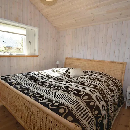 Three-bedroom Holiday With Sea View 07 別荘 Stubbekøbing