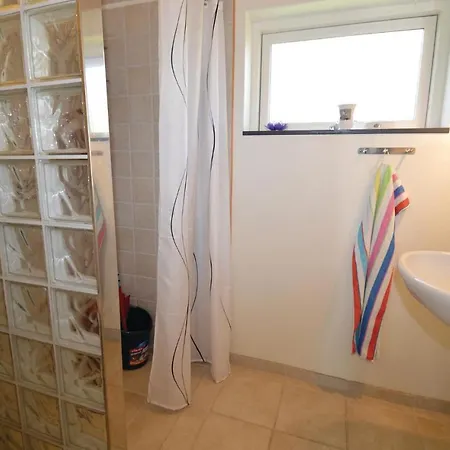Three-bedroom Holiday With Sea View 07 別荘
