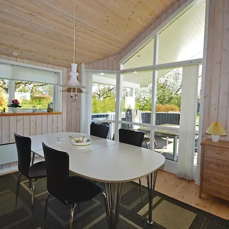 別荘 Three-bedroom Holiday With Sea View 07 *